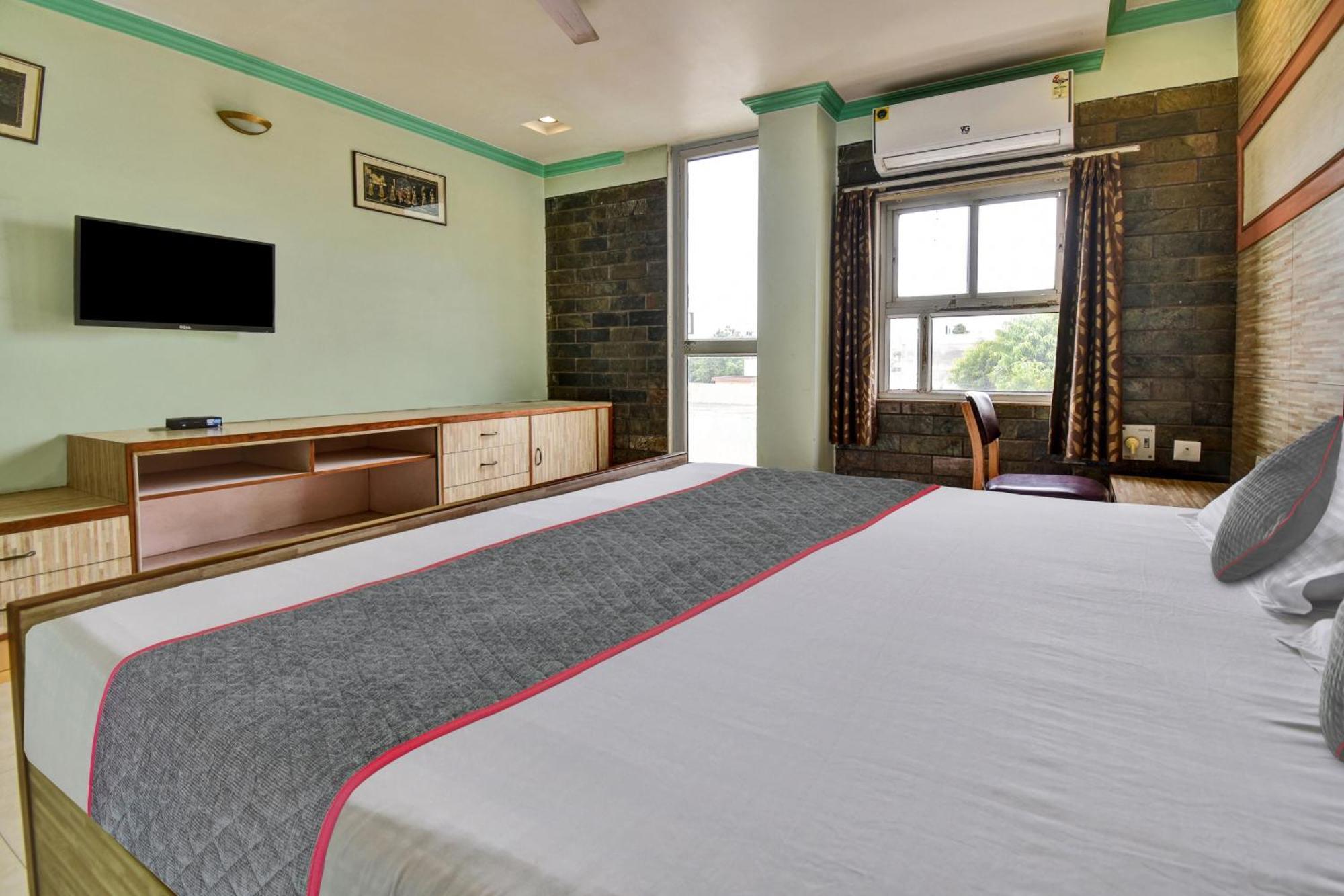 Townhouse Hotel Fly View جايبور المظهر الخارجي الصورة