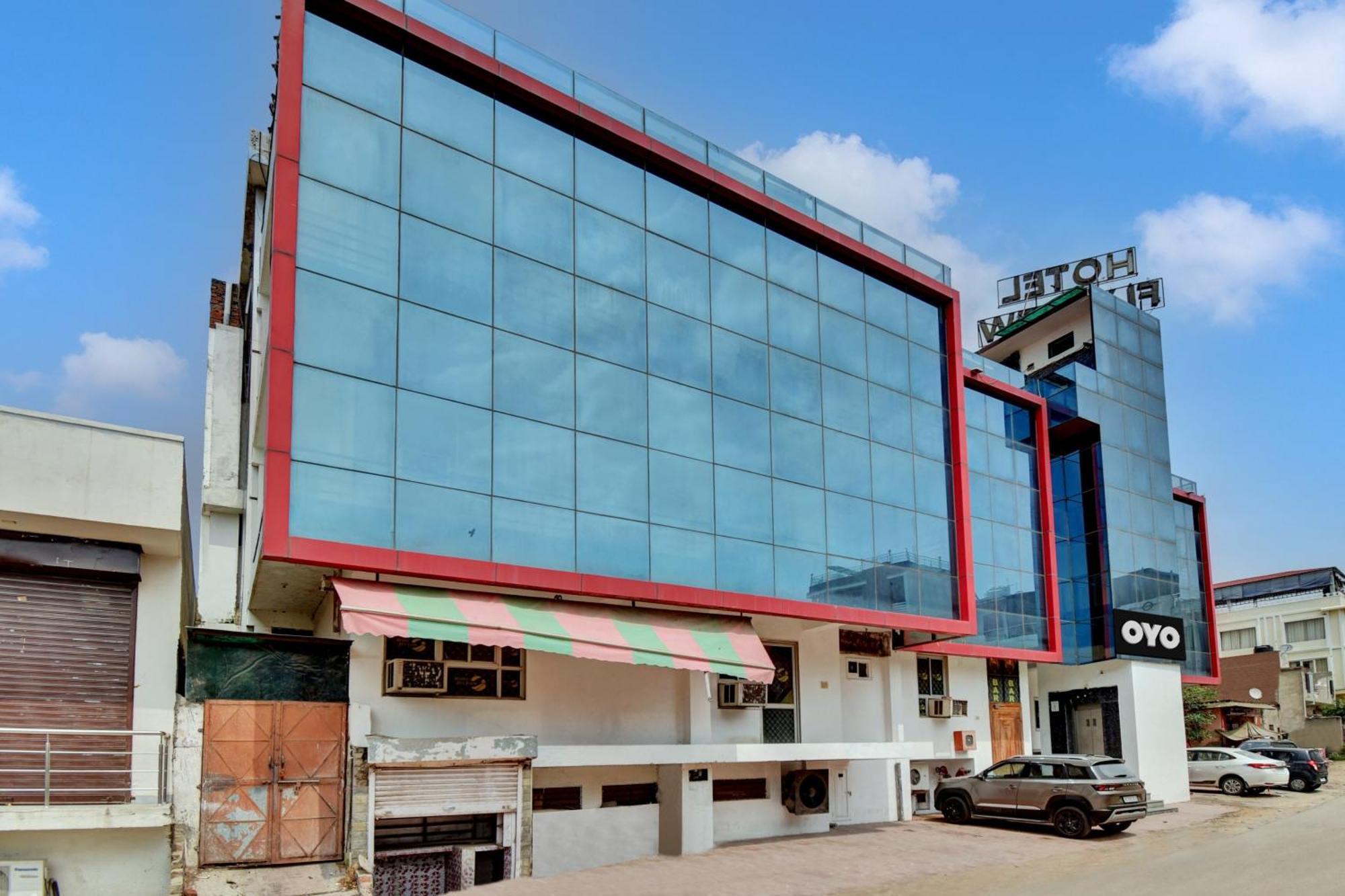 Townhouse Hotel Fly View جايبور المظهر الخارجي الصورة