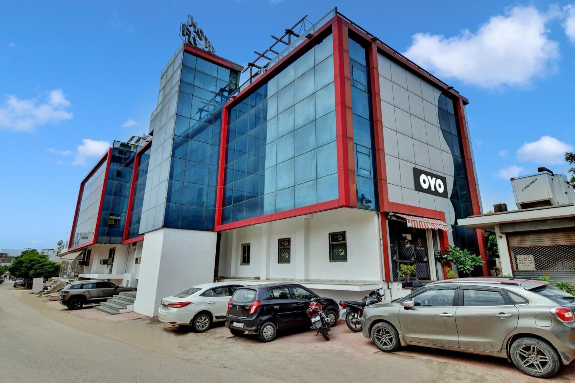 Townhouse Hotel Fly View جايبور المظهر الخارجي الصورة